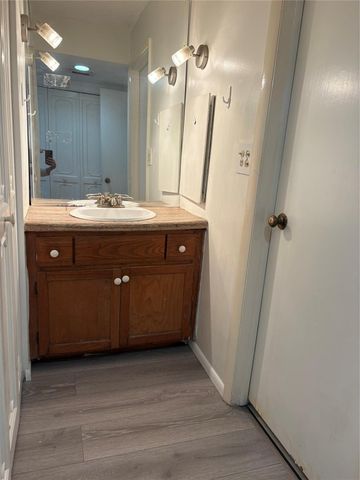 3710 INVERRARY Drive 1Y, Lauderhill, FL 33319
