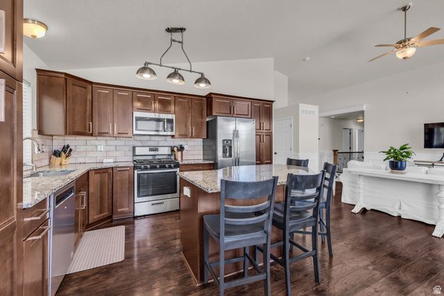1173 INVERNESS DR, Syracuse, UT 84075