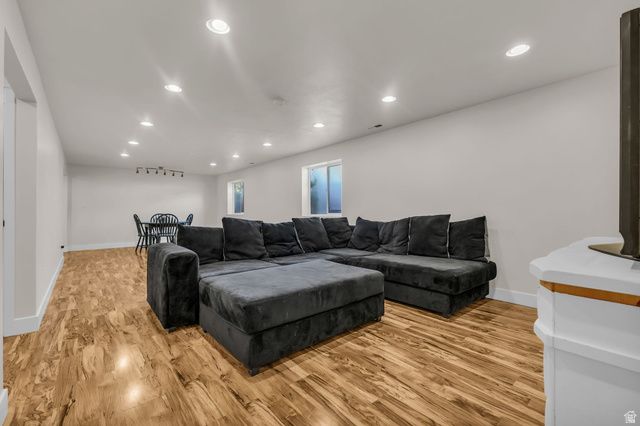 1173 INVERNESS DR, Syracuse, UT 84075