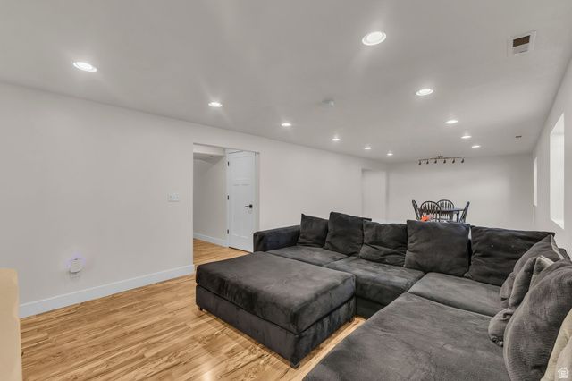 1173 INVERNESS DR, Syracuse, UT 84075