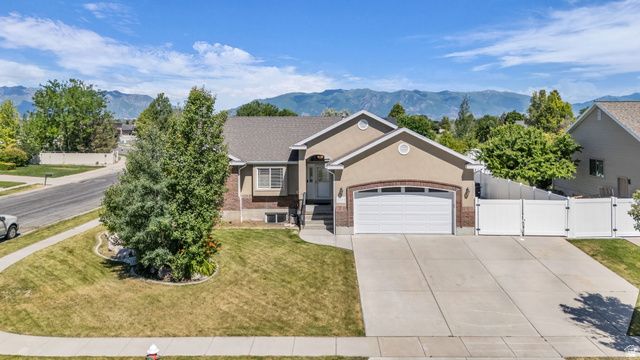1173 INVERNESS DR, Syracuse, UT 84075