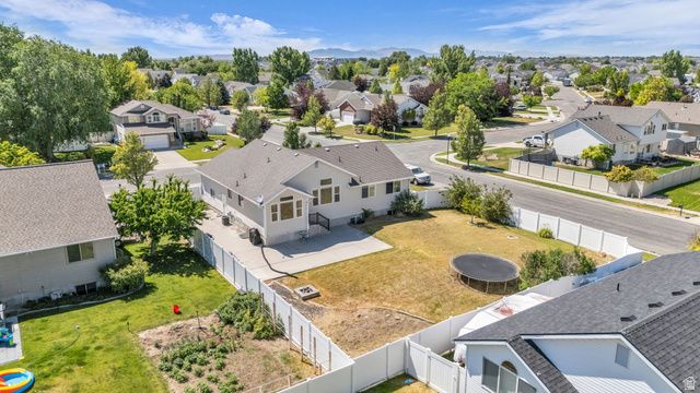 1173 INVERNESS DR, Syracuse, UT 84075
