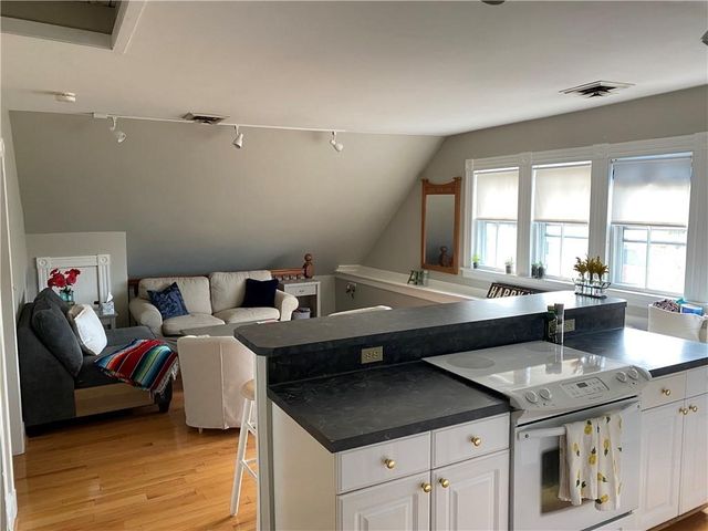 81 Mill Street 3, Newport, RI 02840