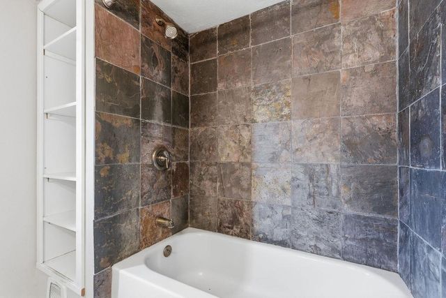 5914 N GATES Ln, Spokane, WA 99217