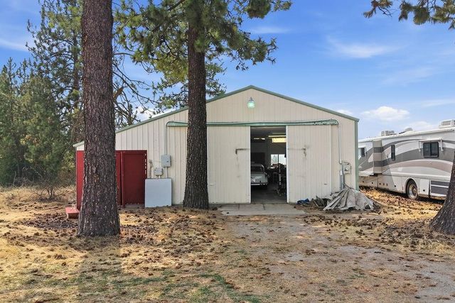 5914 N GATES Ln, Spokane, WA 99217