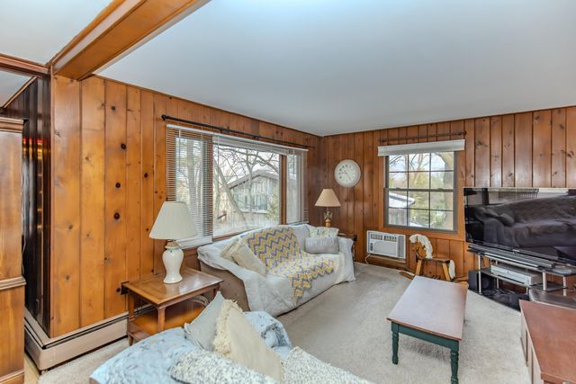 30 Sunset Trail, Portage, IN 46368