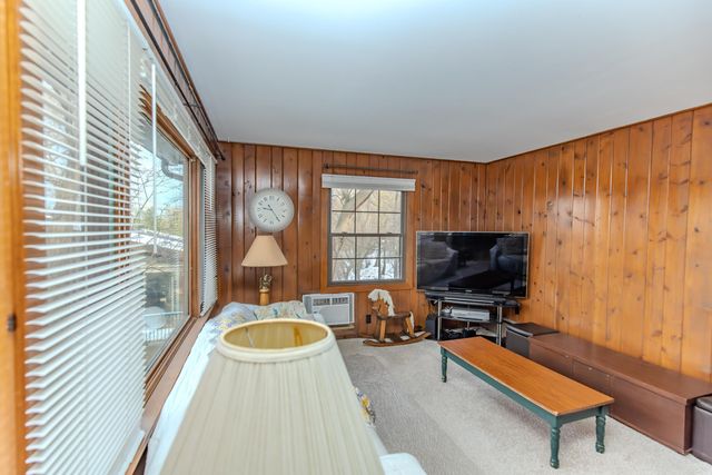 30 Sunset Trail, Portage, IN 46368