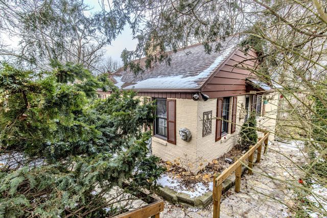 30 Sunset Trail, Portage, IN 46368