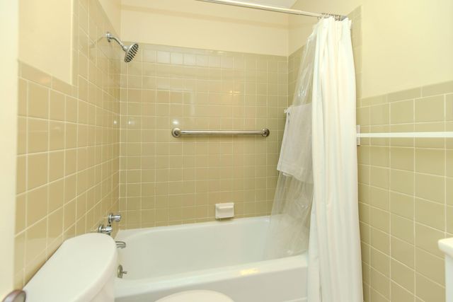 30 Sunset Trail, Portage, IN 46368