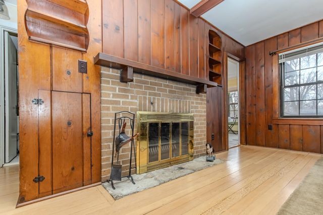 30 Sunset Trail, Portage, IN 46368