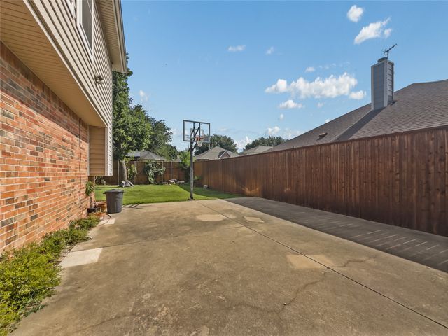 632 Teakwood Drive, Flower Mound, TX 75028