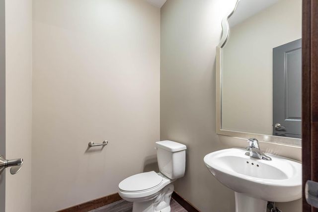 814 Pinnacle Path, Mankato, MN 56001