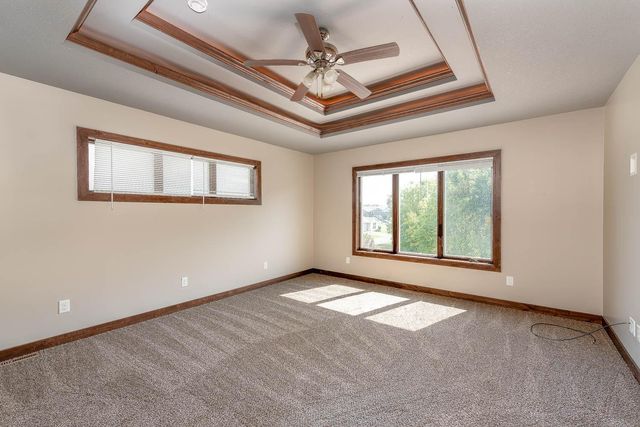 814 Pinnacle Path, Mankato, MN 56001