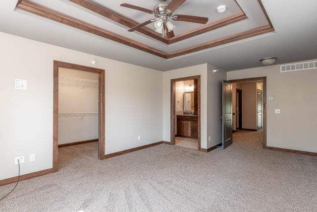 814 Pinnacle Path, Mankato, MN 56001