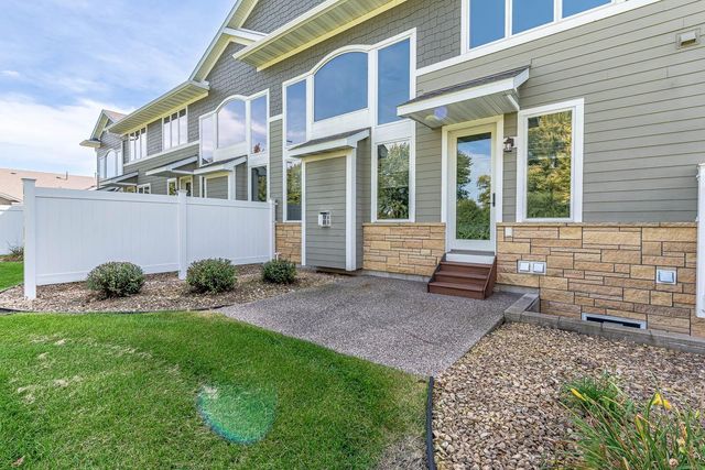 814 Pinnacle Path, Mankato, MN 56001