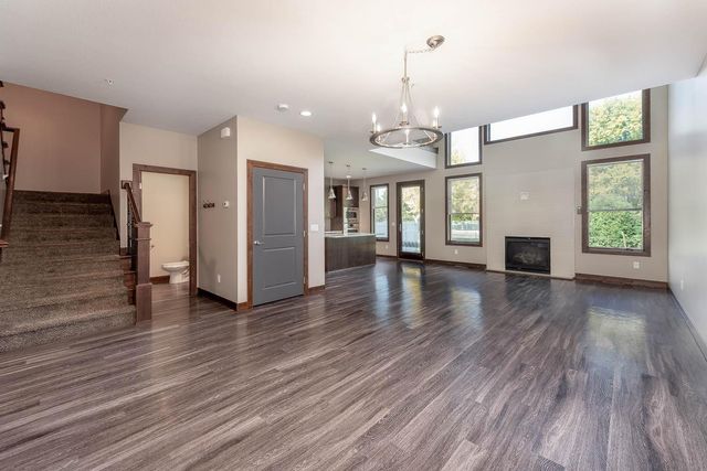 814 Pinnacle Path, Mankato, MN 56001