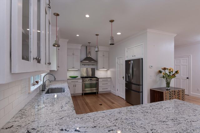 153 Westminster Road, Putney, VT 05346