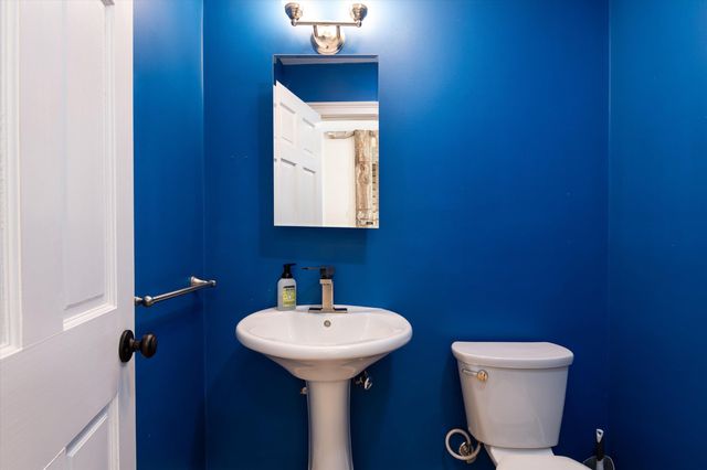 153 Westminster Road, Putney, VT 05346