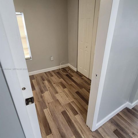 3003 NW 45th St A, Miami, FL 33142