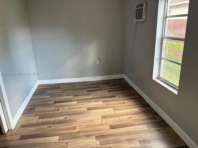 3003 NW 45th St A, Miami, FL 33142