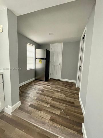 3003 NW 45th St A, Miami, FL 33142