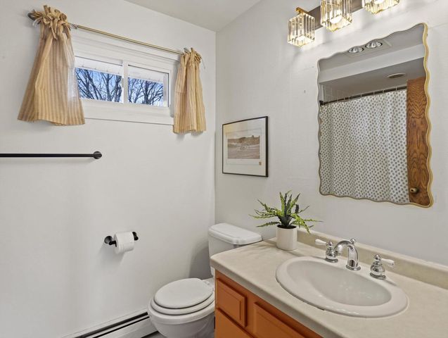 1074 Tinkham Trail, Baraboo, WI 53913