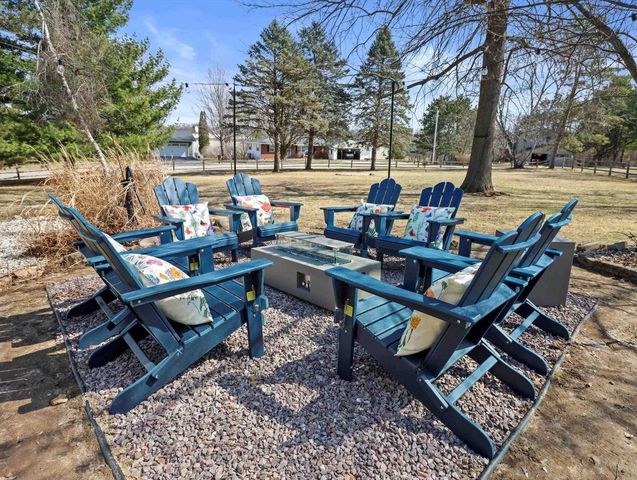 1074 Tinkham Trail, Baraboo, WI 53913