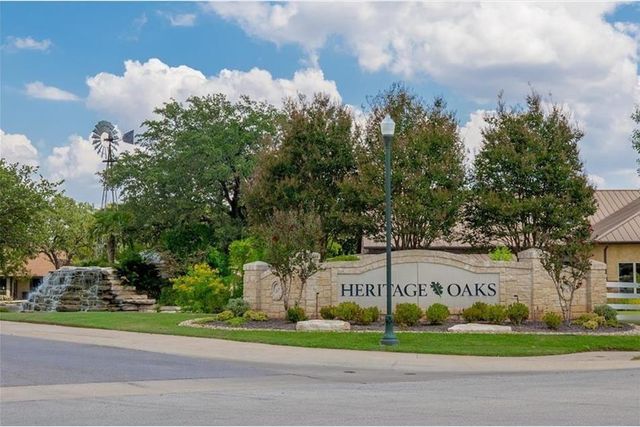 806 Heritage Oaks BND, Georgetown, TX 78633