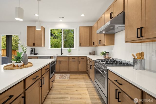 10668 SE 170th Place, Renton, WA 98055