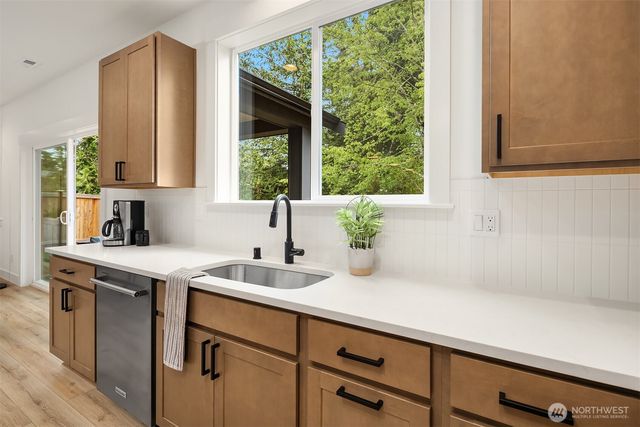 10668 SE 170th Place, Renton, WA 98055
