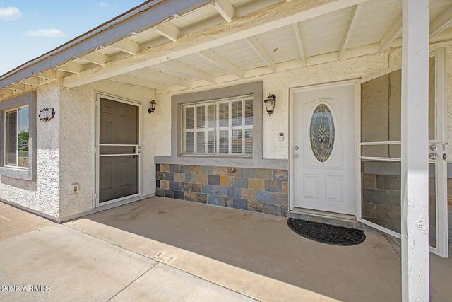1522 W LAWRENCE Lane, Phoenix, AZ 85021