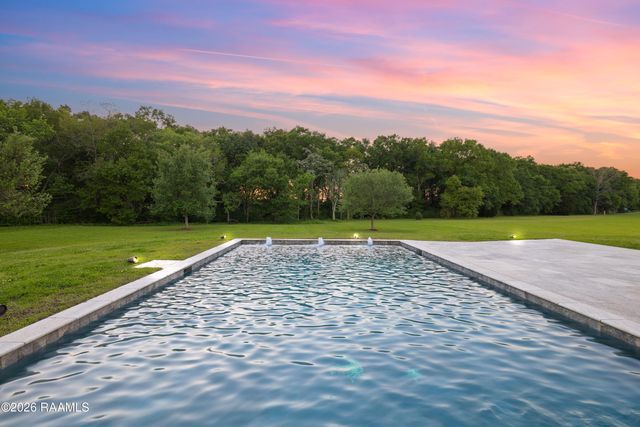 801 Breaux Road, Lafayette, LA 70506