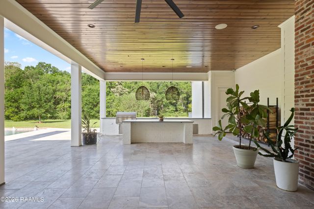 801 Breaux Road, Lafayette, LA 70506