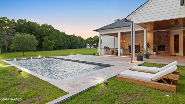 801 Breaux Road, Lafayette, LA 70506