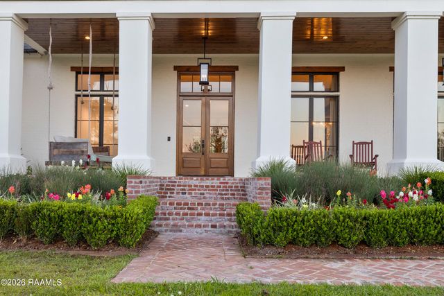 801 Breaux Road, Lafayette, LA 70506