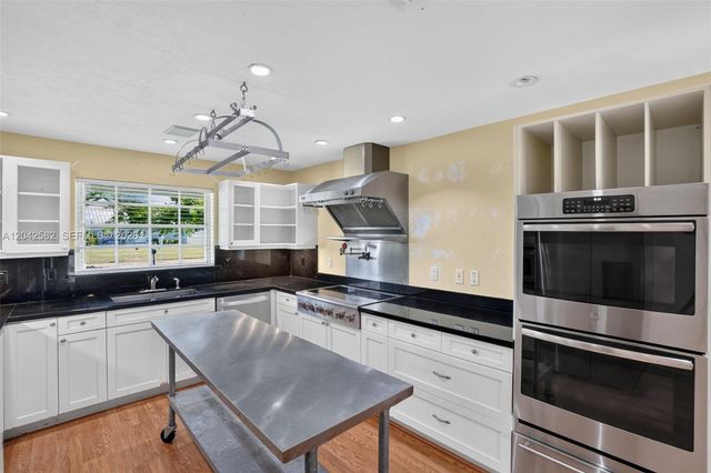 1728 NW 20th Street, Homestead, FL 33030