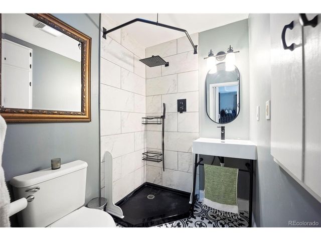 665 Perry St, Denver, CO 80204