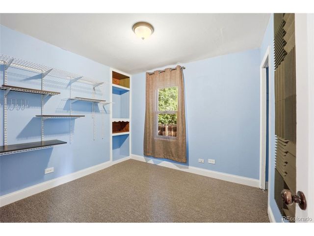 665 Perry St, Denver, CO 80204