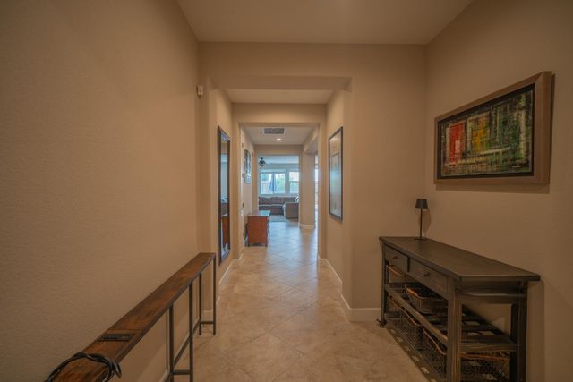 2640 Tiffany St, Lodi, CA 95242