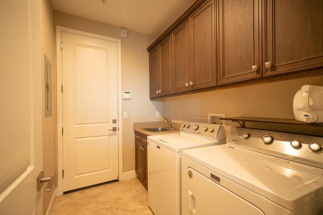 2640 Tiffany St, Lodi, CA 95242