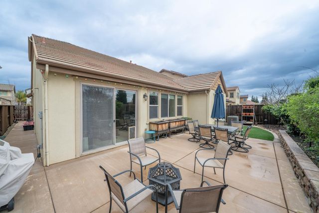 2640 Tiffany St, Lodi, CA 95242