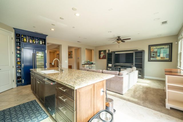 2640 Tiffany St, Lodi, CA 95242