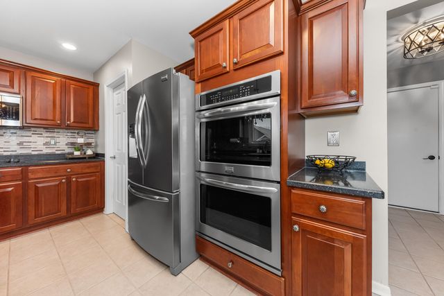6801 N Meadows Way, Webster Twp, MI 48130