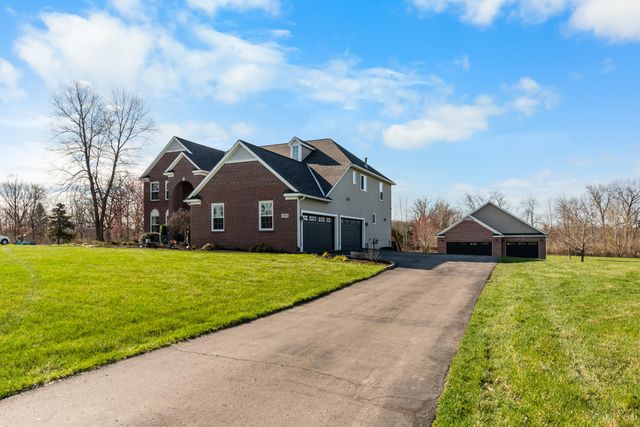 6801 N Meadows Way, Webster Twp, MI 48130