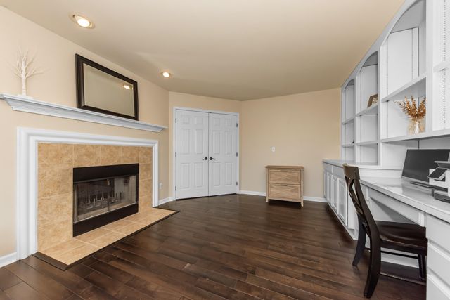 6801 N Meadows Way, Webster Twp, MI 48130