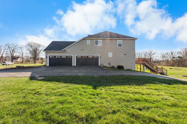 6801 N Meadows Way, Webster Twp, MI 48130
