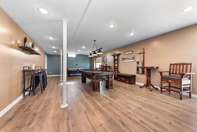 6801 N Meadows Way, Webster Twp, MI 48130