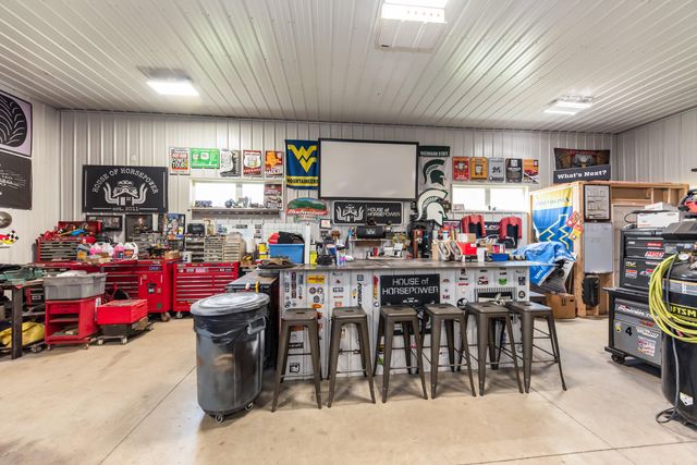 6801 N Meadows Way, Webster Twp, MI 48130