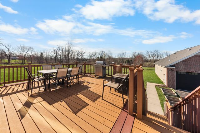 6801 N Meadows Way, Webster Twp, MI 48130