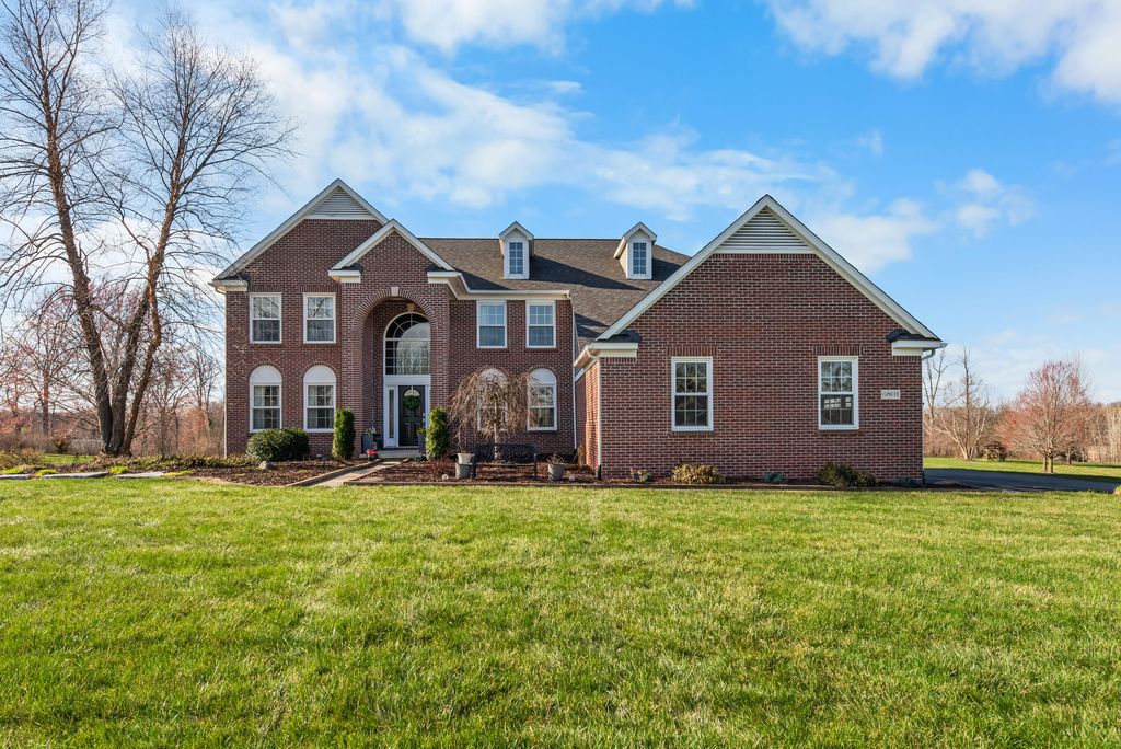 6801 N Meadows Way, Webster Twp, MI 48130